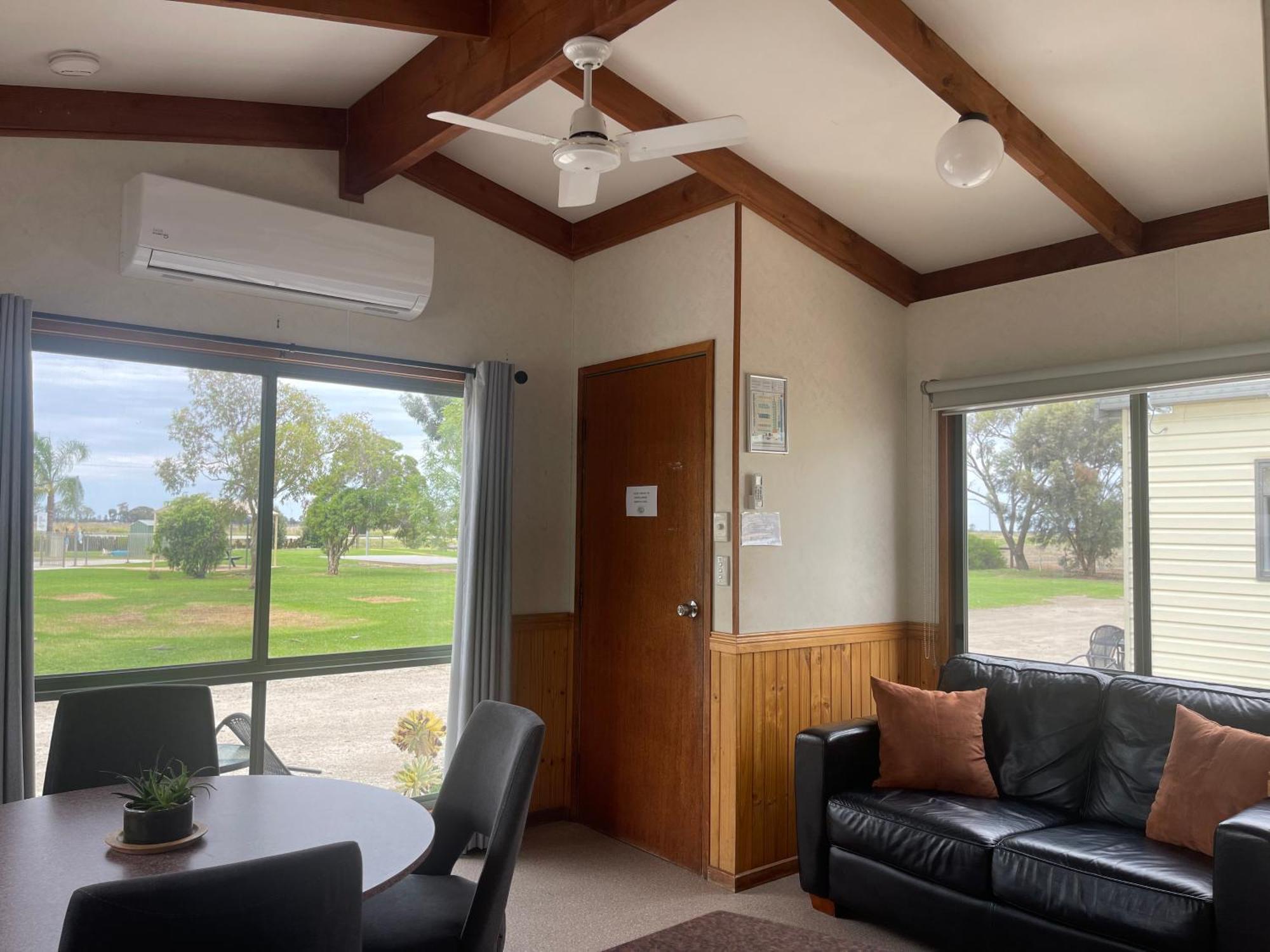 Kerang Holiday Park Exterior foto